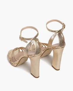 Sandalia Vittorina Block Dorado -Lady Pipa 1 4 c411a752 bd7a 4e49 af2a 5e7221dc52c7