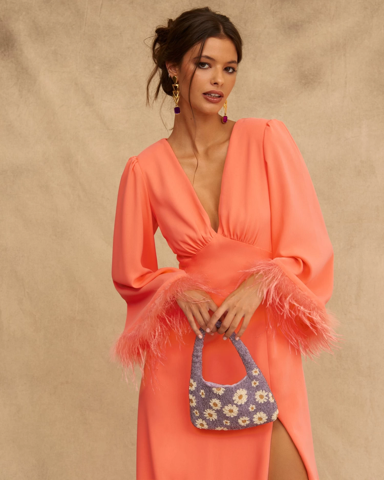 Vestido Marabú Coral 4 Vestido Marabú Coral - Imagen 2