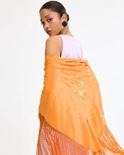 Mantón De Manila Mostaza -Lady Pipa SINTRA LISO 2473 18d0c8c1 ddca 4649 8123 e435b344e838