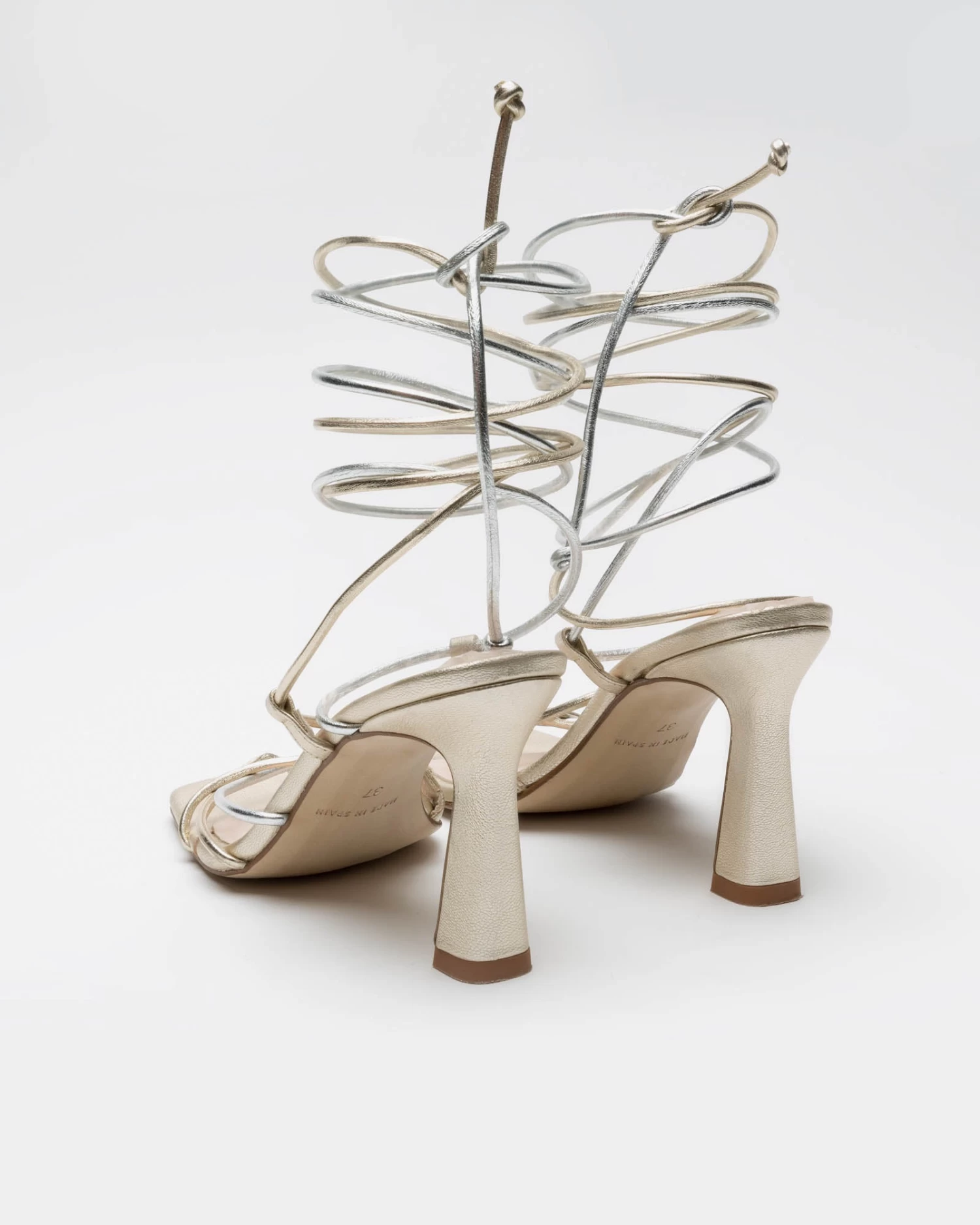 Sandalia Macarella Dorado 8 Sandalia Macarella Dorado - Imagen 6